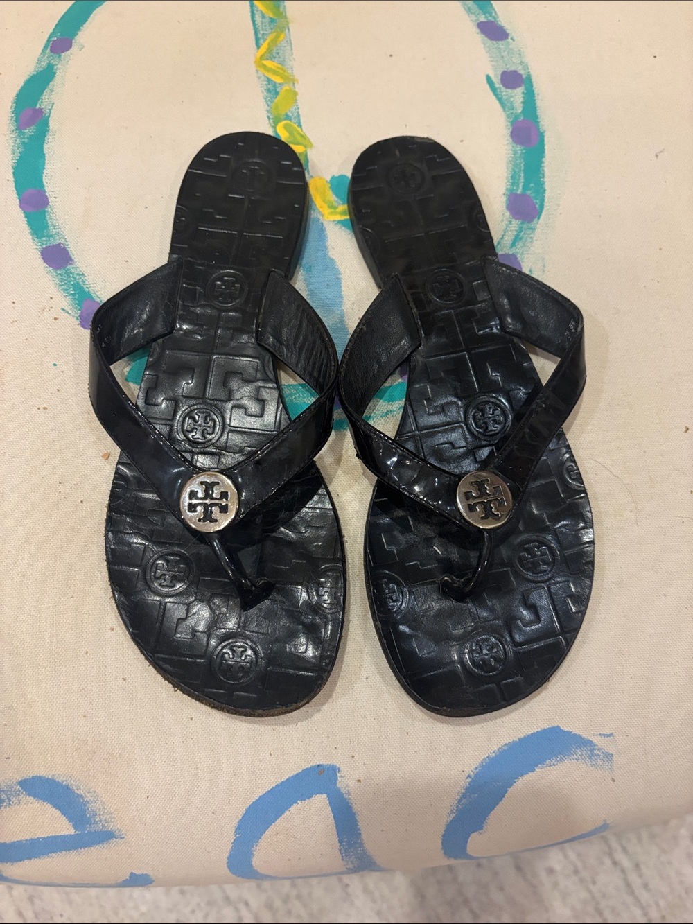 Tory Burch Black Women's Logo-Accented Thong Sandals